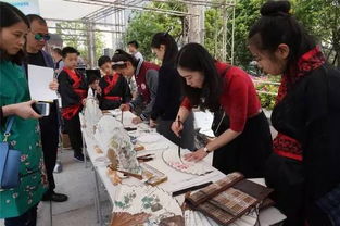 教育“超市”開到武林廣場，我市下城區第十七屆教育咨詢服務活動歡樂啟幕